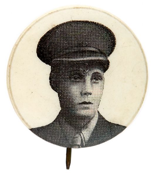 DUKE OF WINDSOR EARLY 1920s BUTTON FOR  KING WHO LATER ABDICATED THE THRONE.