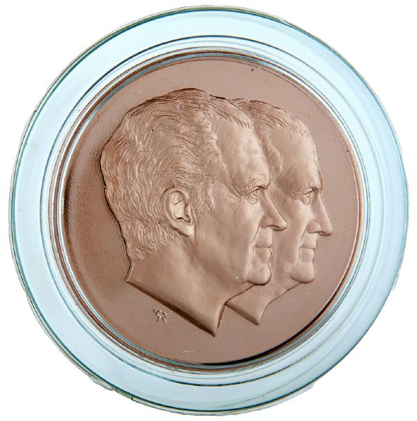 NIXON 1973 SOLID BRONZE PROOF EDITION INAUGURAL MEDAL BOXED AS ISSUED.