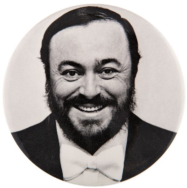 LUCIANO PAVAROTTI LARGE PORTRAIT RARE BUTTON.