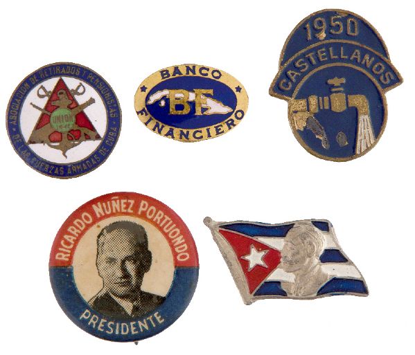 CUBAN CAUSE AND POLITICAL 1940s – 1950s LOT OF FIVE PINS AND/OR BUTTONS.