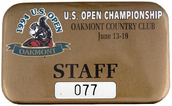 STAFF BUTTON FROM 1994 OAKMONT U.S. OPEN GOLF TOURNAMENT.