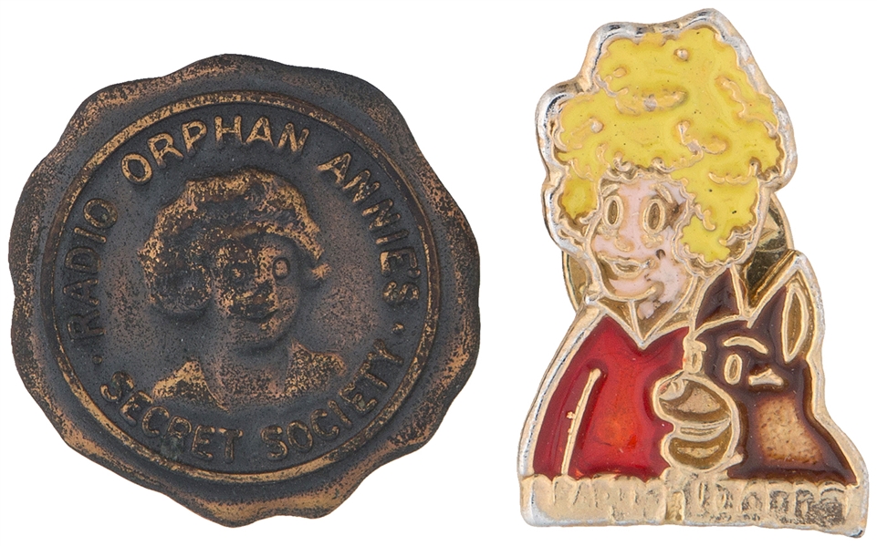 ORPHAN ANNIE 1934 OVALTINE CLUB PIN & 1971 BROADWAY PLAY PIN.